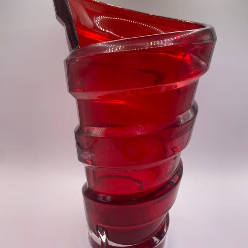 Vintage Red Art Glass Vase — Tiered Rings, Folded Top
